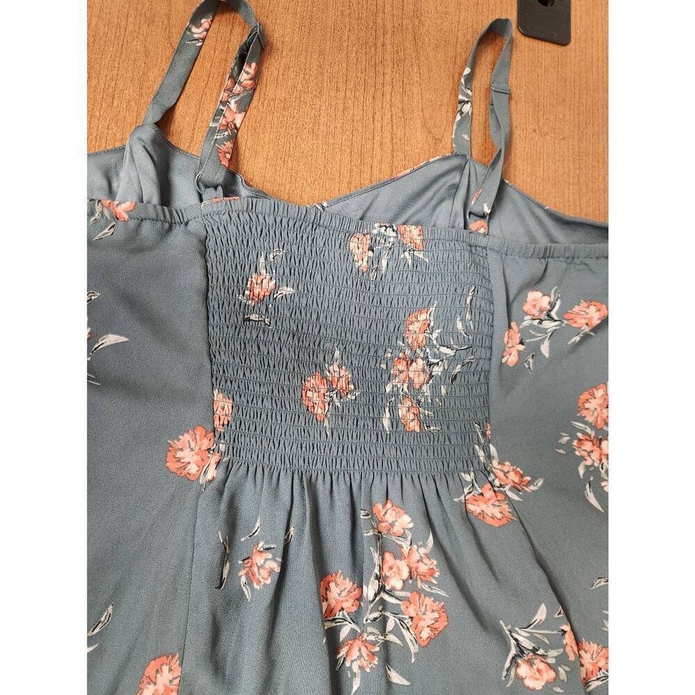 Torrid Georgette Button-Front Cami Grey Floral Size 2X (R) - Picture 8 of 9